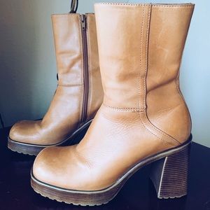 •VINTAGE STEVE MADDEN• Chelsea Boot